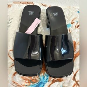 Stylish Black Women's Slide Sandals